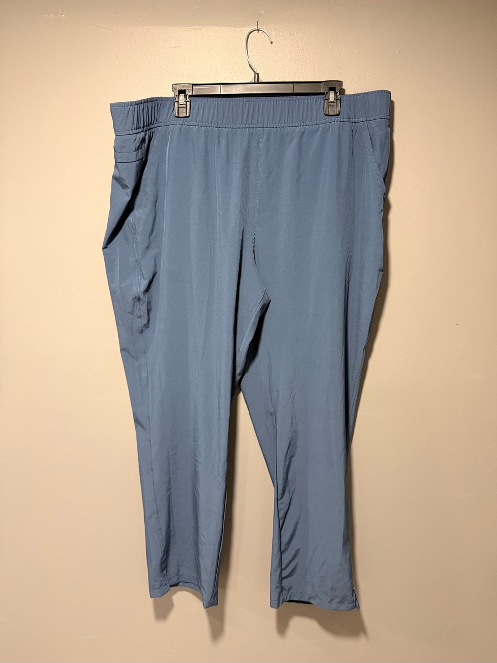 Eddie Bauer Steel Blue Women’s Jogger Pants